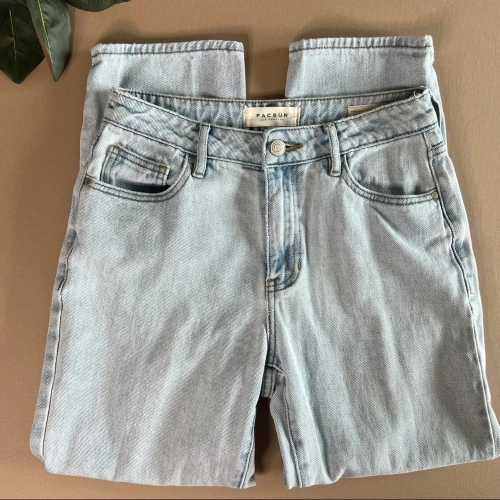 PacSun Lightwash Distressed Mom Jeans - Picture 3 of 14